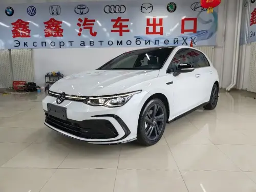 Volkswagen Golf, 2022