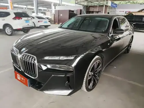 BMW 7-Series, 2026