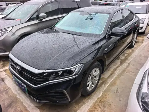Volkswagen Passat, 2022