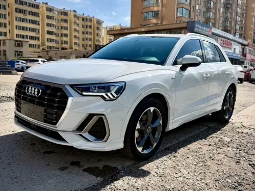 Audi Q3, 2022