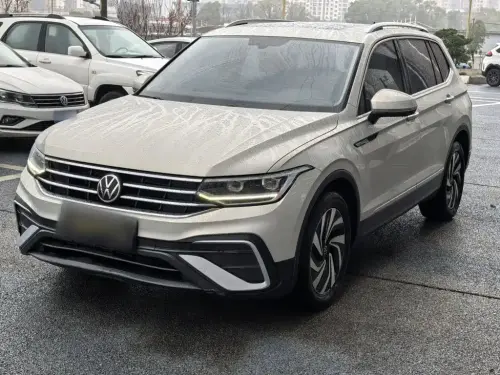 Volkswagen Tiguan, 2022