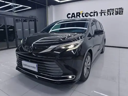 Toyota Sienna, 2024