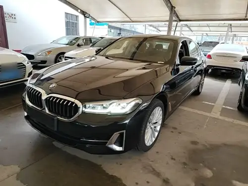 BMW 5-Series, 2022