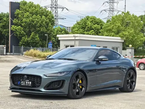 Jaguar F-TYPE, 2024