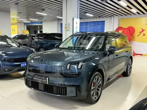 Lynk & Co 900, 2025