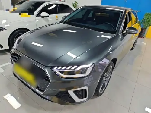 Audi A4, 2021