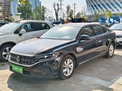 Volkswagen Passat, 2023