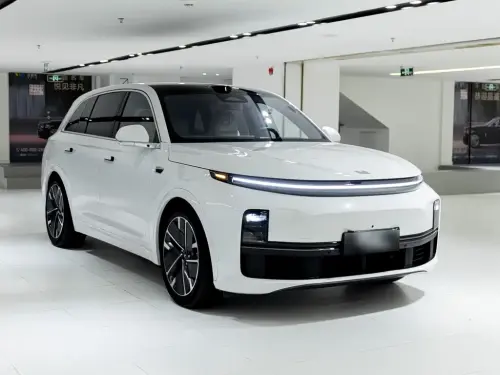 Li Auto L7, 2025
