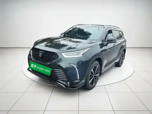 Toyota Crown Kluger, 2021