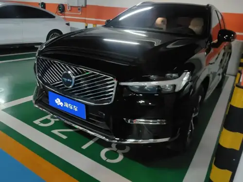 Volvo XC60, 2025