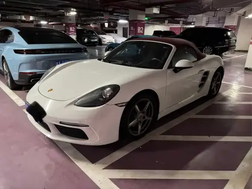 Porsche 718, 2024
