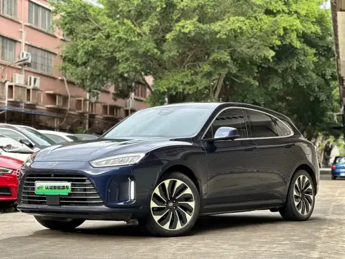 AITO M5, 2022