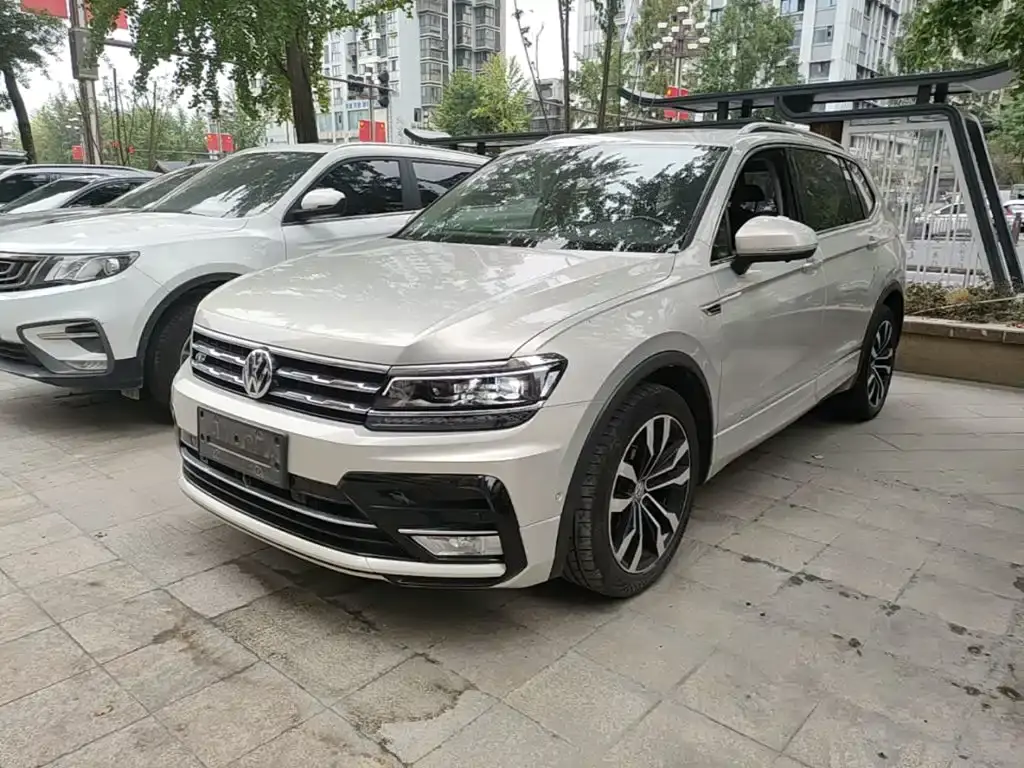 Volkswagen Tiguan, 2020