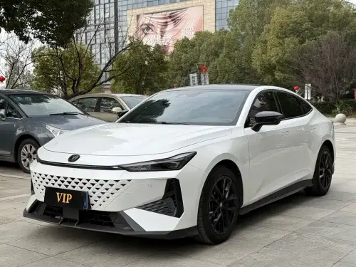 Changan UNI-V, 2024