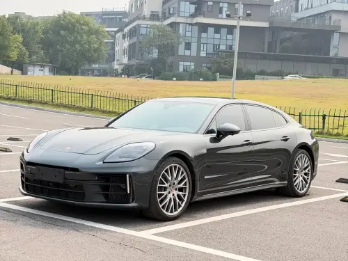 Porsche Panamera, 2025