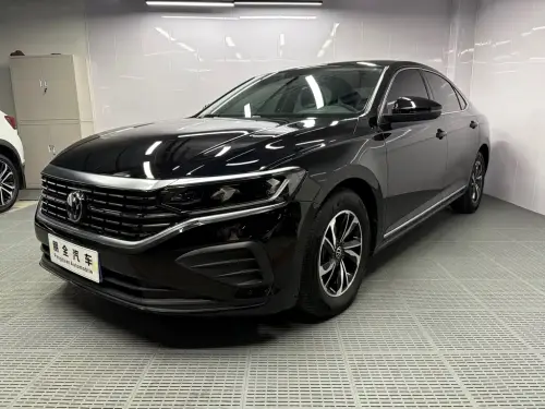 Volkswagen Passat, 2022