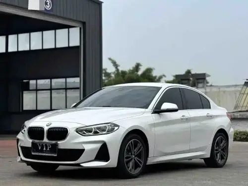 BMW 1-Series, 2022