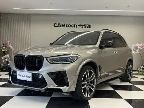 BMW X5M, 2021