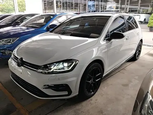Volkswagen Golf, 2020
