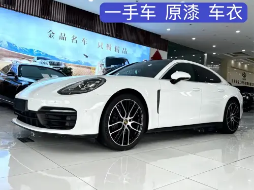 Porsche Panamera, 2023