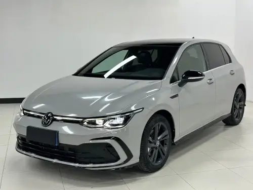Volkswagen Golf, 2023