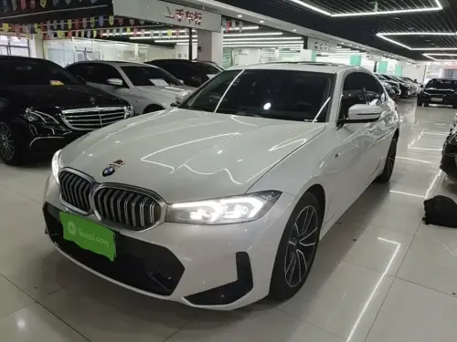 BMW 3-Series, 2023