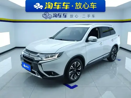 Mitsubishi Outlander, 2020