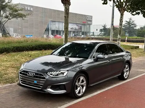 Audi A4, 2021