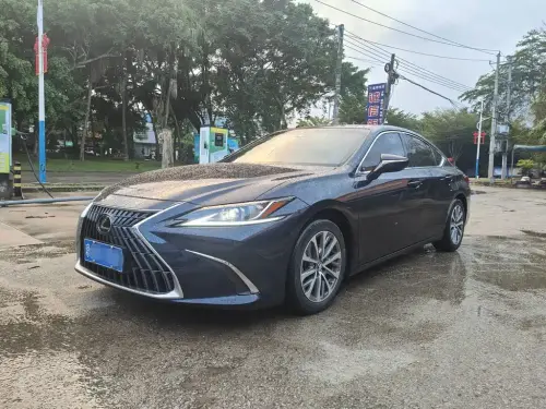Lexus ES, 2024