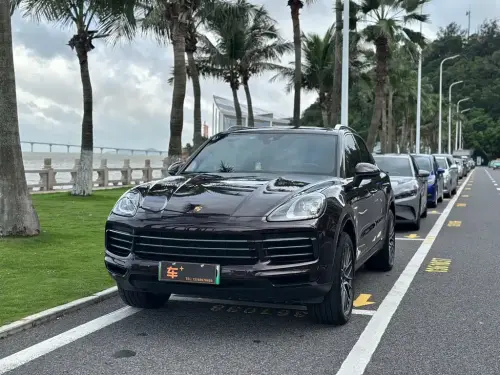 Porsche Cayenne, 2022