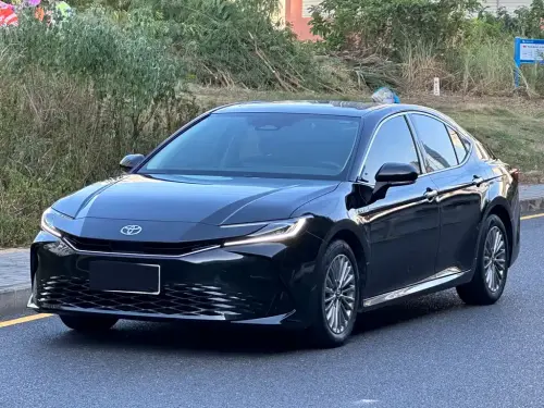 Toyota Camry, 2025