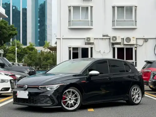 Volkswagen Golf GTI, 2022