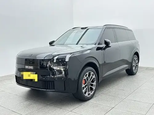 Lynk & Co 900, 2025