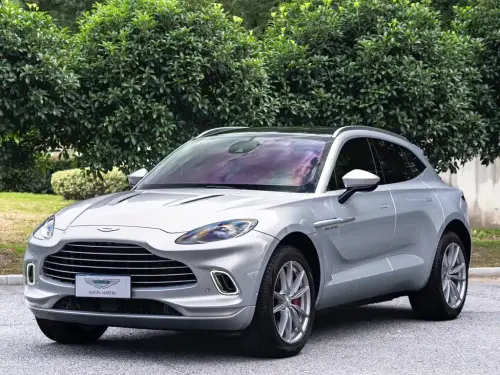 Aston Martin DBX, 2024