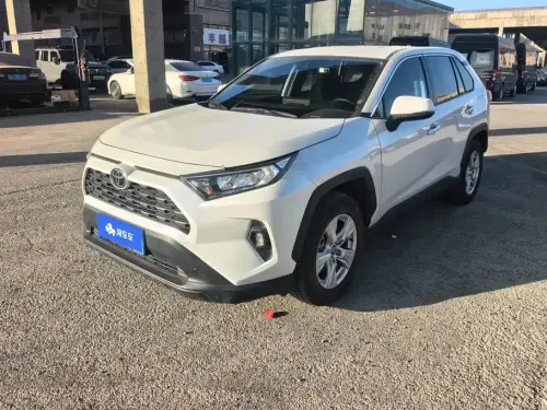 Toyota RAV4, 2025