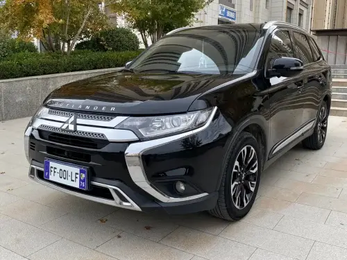 Mitsubishi Outlander, 2020