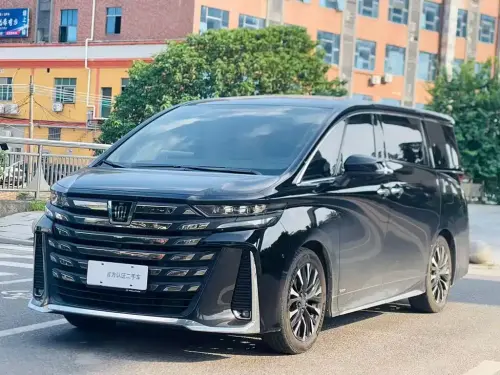 Toyota Vellfire, 2024