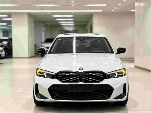 BMW 3-Series, 2023
