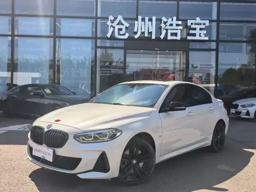 BMW 1-Series, 2022