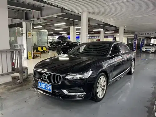 Volvo S90, 2020