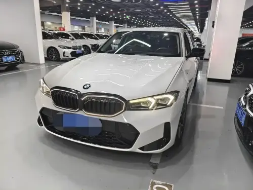 BMW 3-Series, 2025
