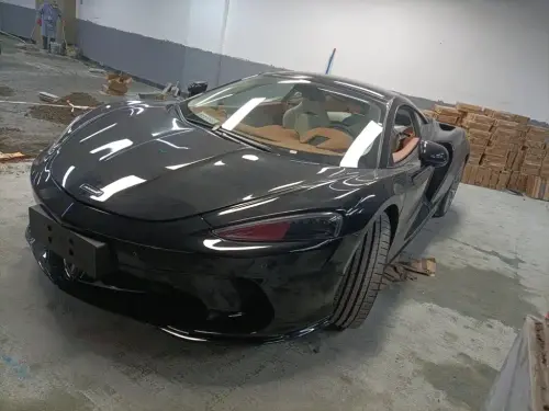 McLaren GT, 2023