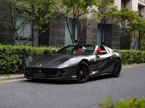Ferrari 812, 2021