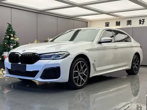 BMW 5-Series, 2023