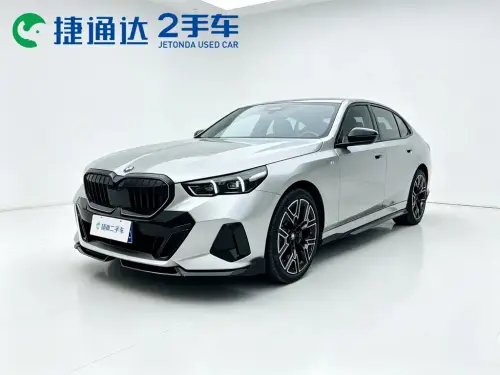 BMW 5-Series, 2024