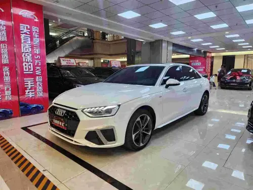 Audi A4, 2021