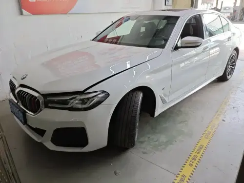 BMW 5-Series, 2023