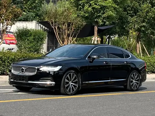 Volvo S90, 2023