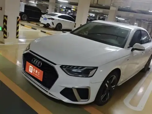 Audi A4, 2021
