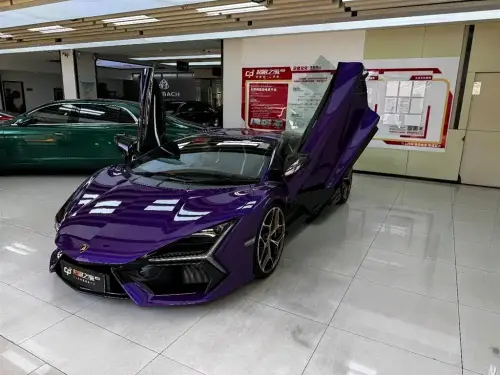 Lamborghini Revuelto, 2025